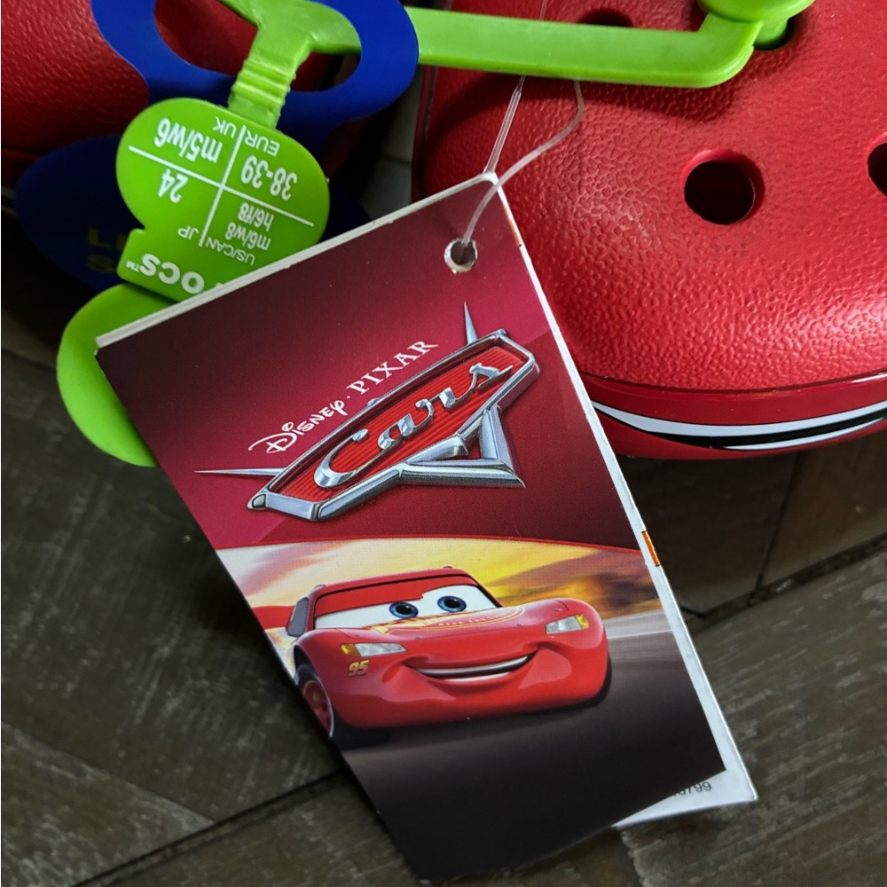 Lightning McQueen CROCS NWT - image 5
